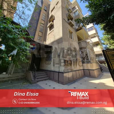 Whole residential building in Misr El Gedida