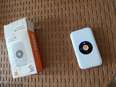 Orange airbox 4g like new