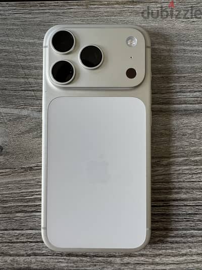 Apple - iPhone 17 Pro Apple - iPhone 17 Pro