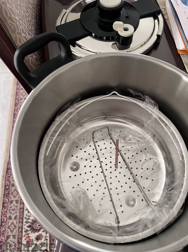 Pressure cooker 2