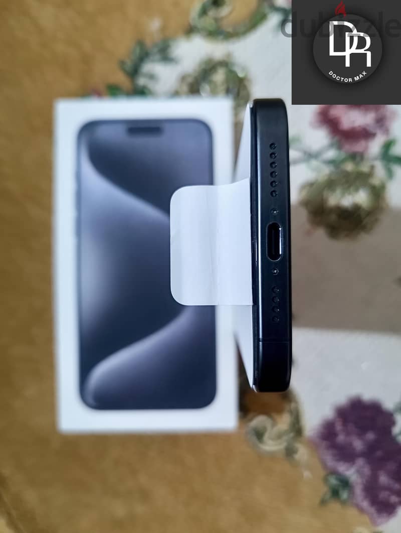 Apple - iPhone 15 Pro Max 3