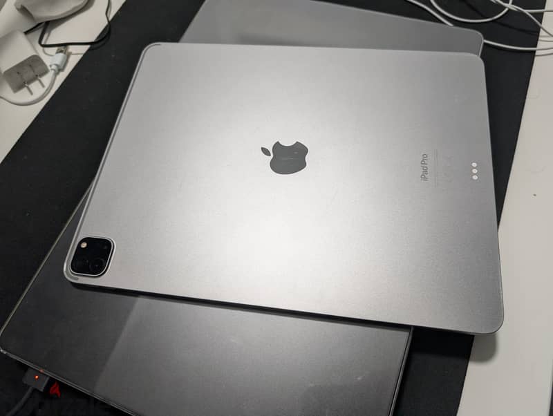 iPad Pro 12.9 M2 128GB + Apple Pencil + case 1
