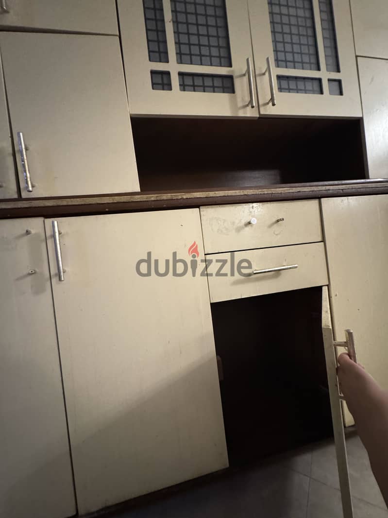 Full kitchen 7