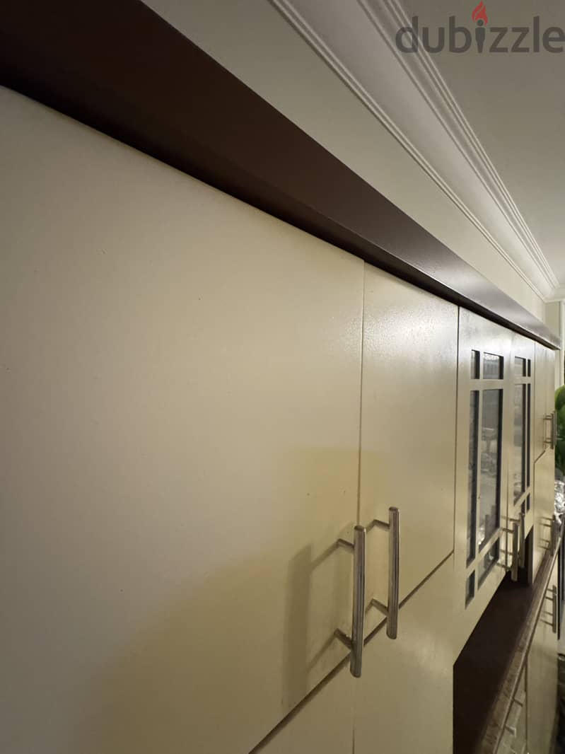 Full kitchen 8