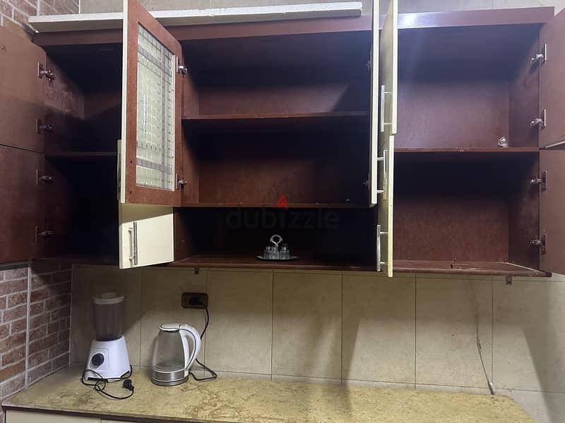 Full kitchen 9