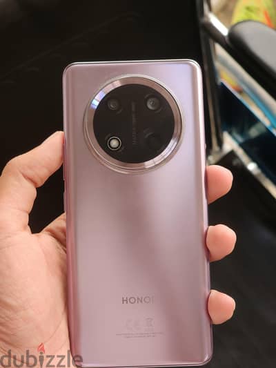 Honor X9c للبيع حاله ممتازه بجميع مشتملاته