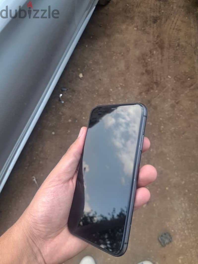 Apple - iPhone 11 3