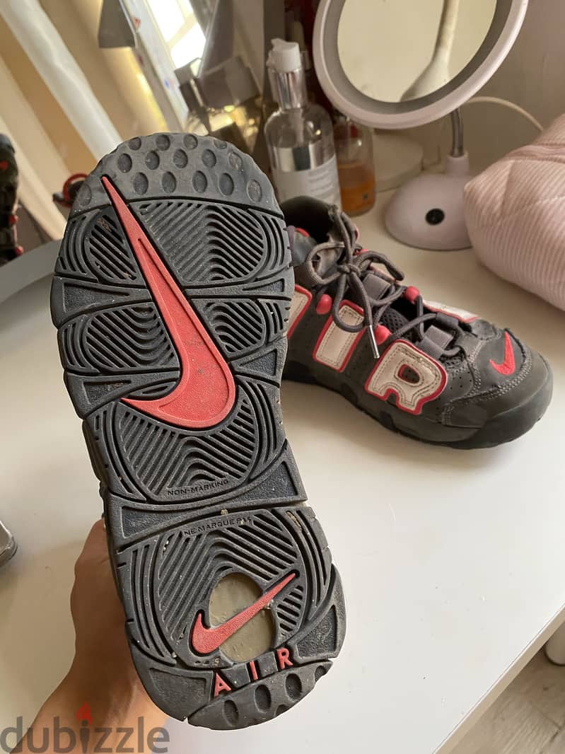 NIKE AIR UPTEMPO 2