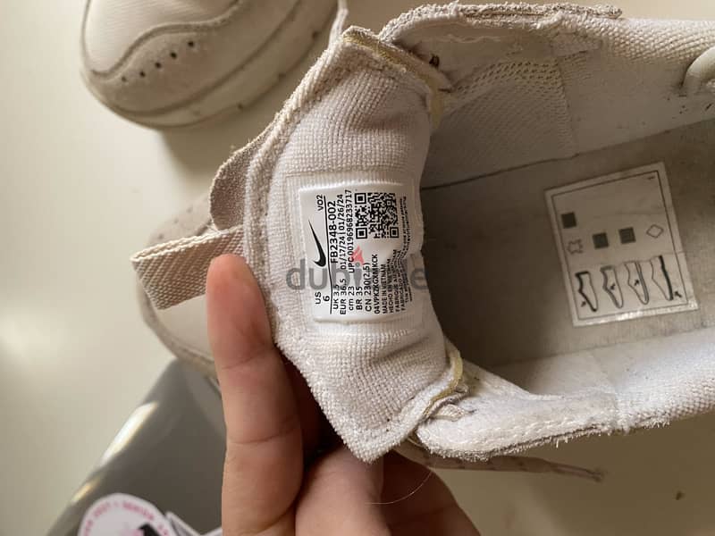 NIKE ORIGINAL BEIGE AIRFORCES 2