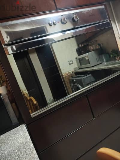 فرن يونيفرسال بلت ان غاز وشوايه كهرباء ومروحه مستعمل