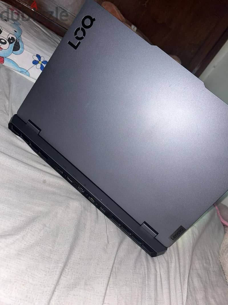 lenovo loq  15ARP9 1