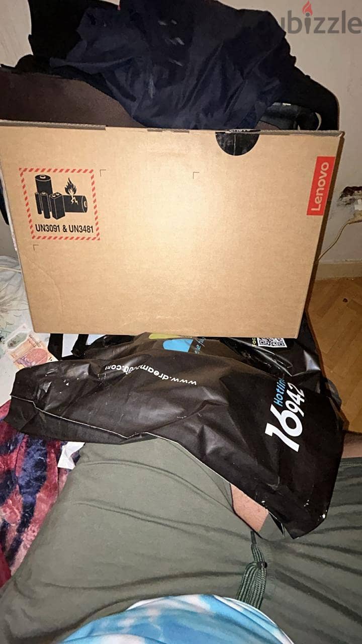 lenovo loq  15ARP9 2
