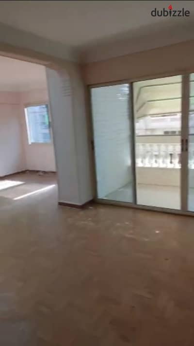 شقه سكنيه بجاردن سيتى