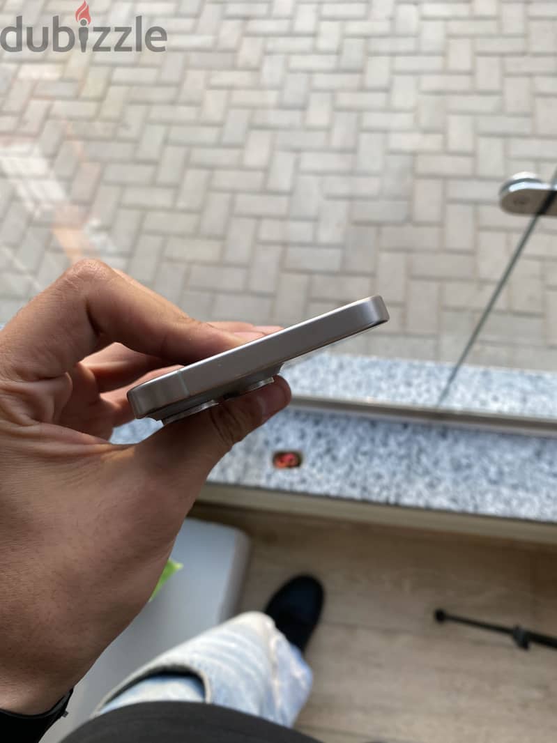 Apple - iPhone 15 Pro Max 2