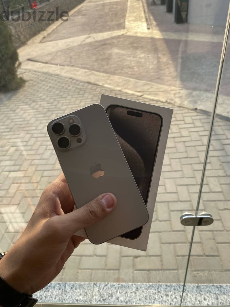 Apple - iPhone 15 Pro Max 3