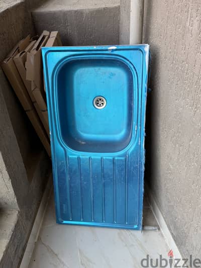 حوض مطبخ مساحه ١،٢٠ سم بالكرتون