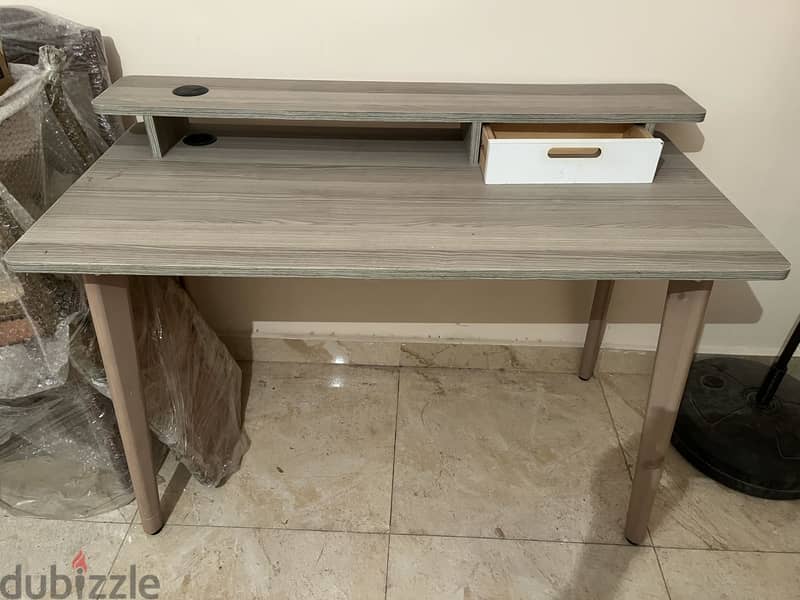 Office Desk - barely used 1