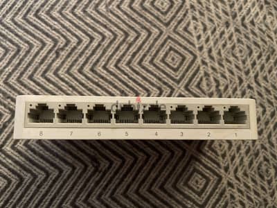 Tplink switch 8 ports 10/100