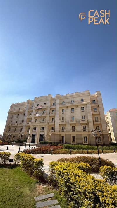 استوديو متشطب بالتكييفات استلام فوري بمقدم 750,000 في نيو جاردن سيتي New Garden City بالقرب من المقصد وفيو البرج الأيقوني