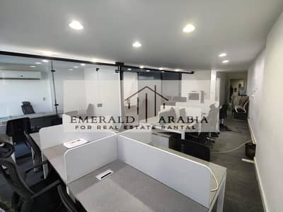 A corporate headquarters suitable for major companies and institutions, an administrative license for an image building.