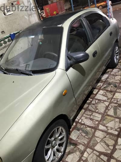 دايو لانوس 1999