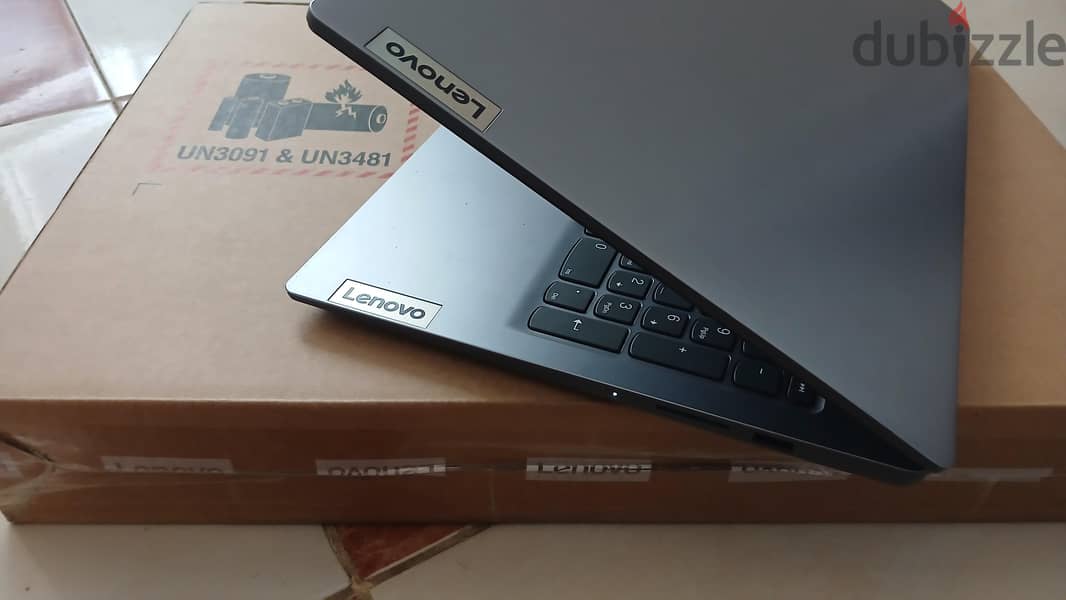 LENOVO IDEAPAD SLIM 3 1