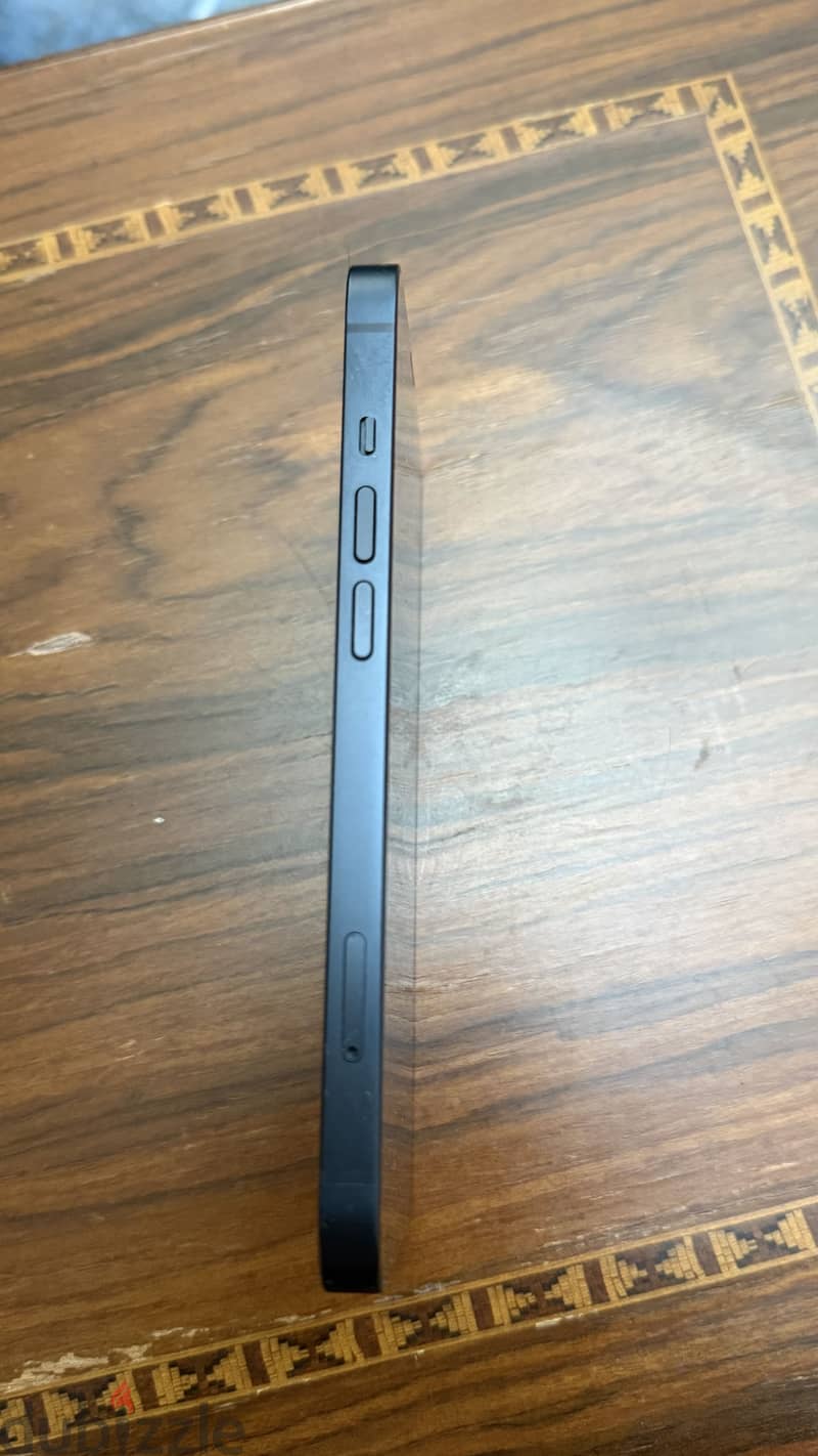Apple - iPhone 13 5