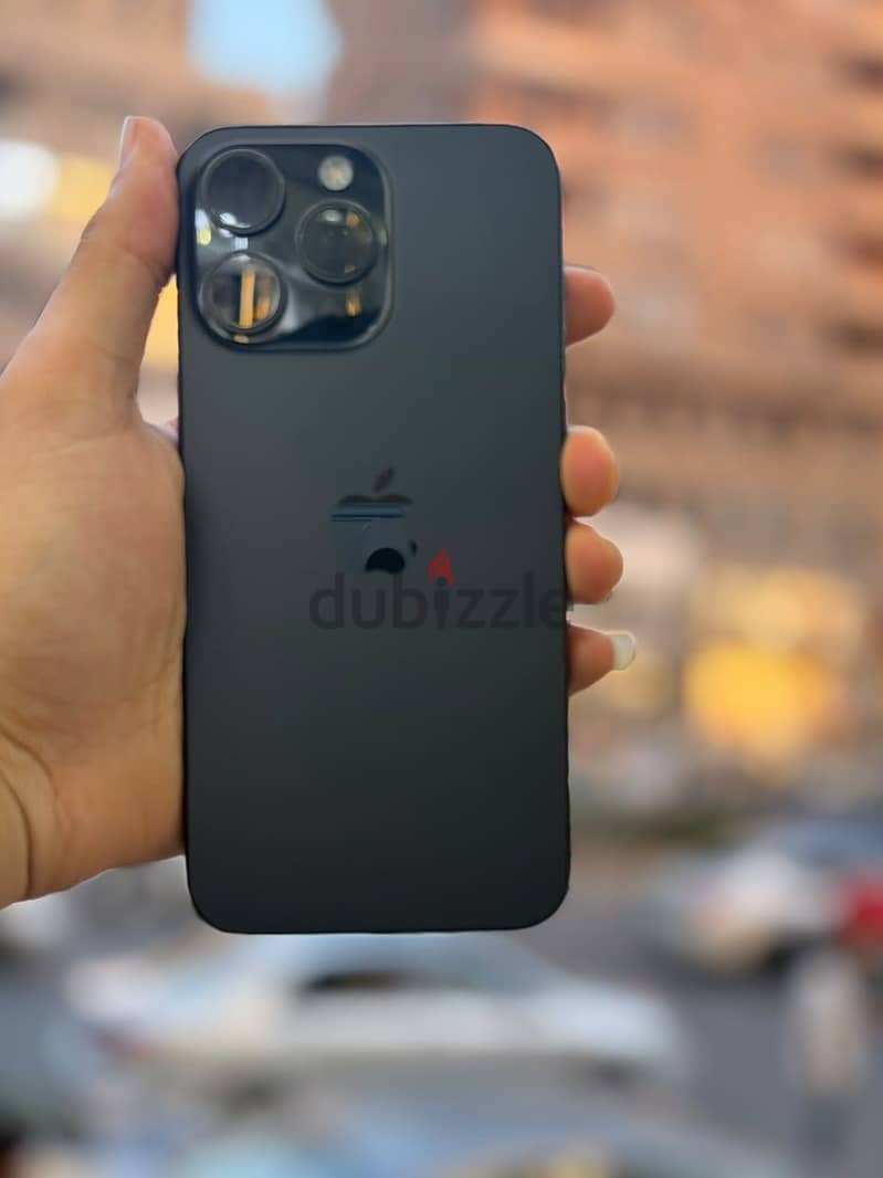 Apple - iPhone 15 Pro Max 3