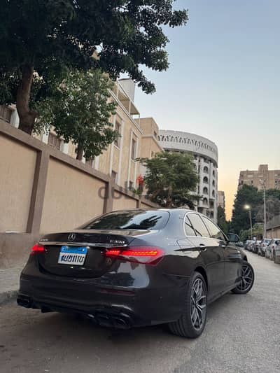 Mercedes-Benz E300 2021
