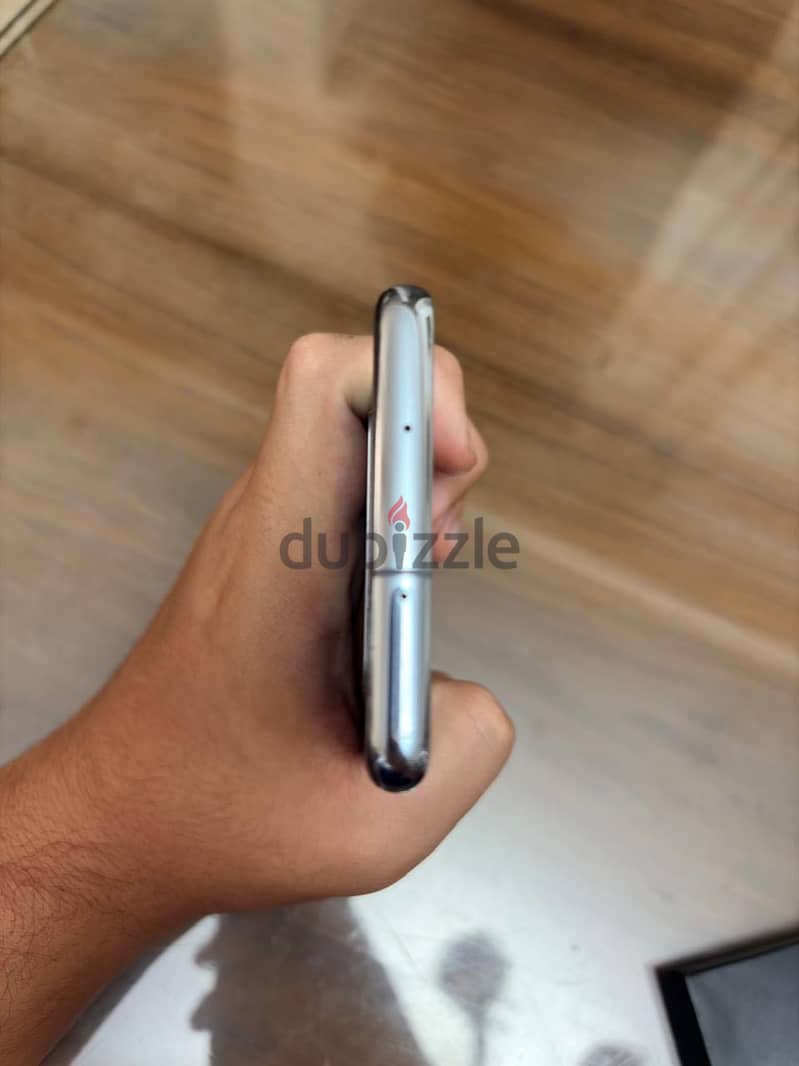 Samsung S10 11