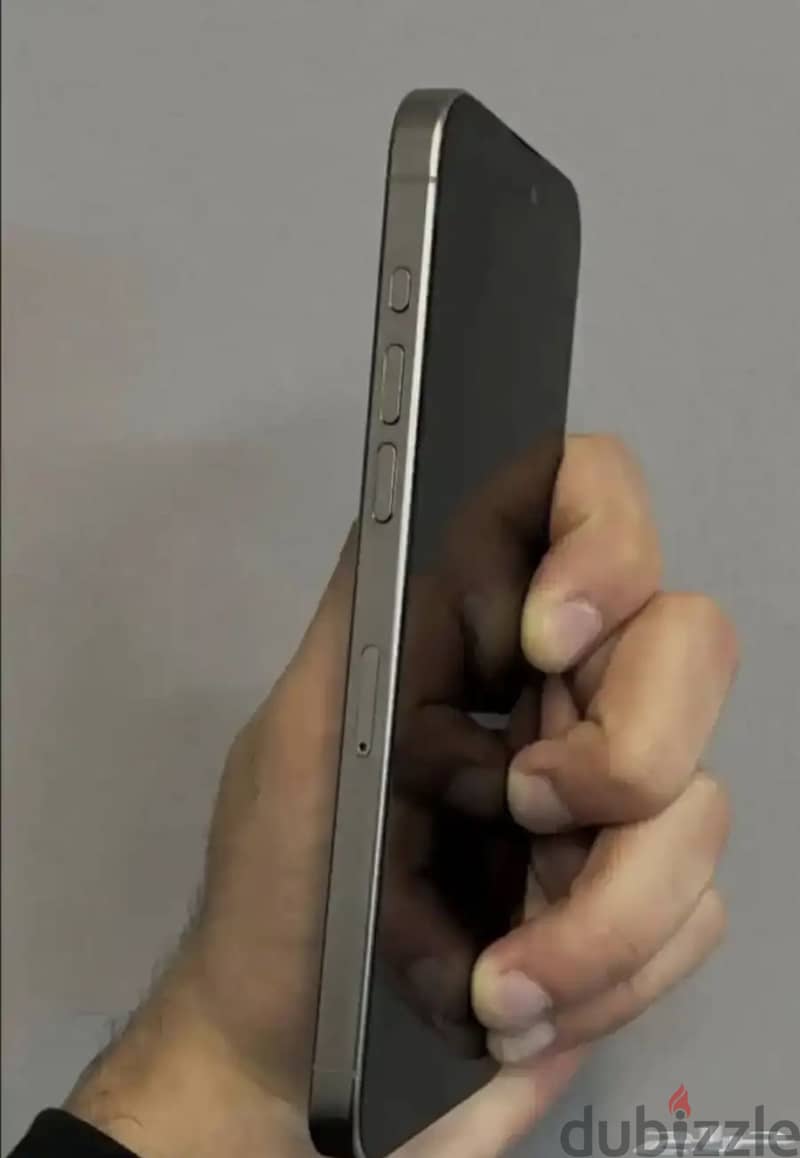 Apple - iPhone 15 Pro Max 3