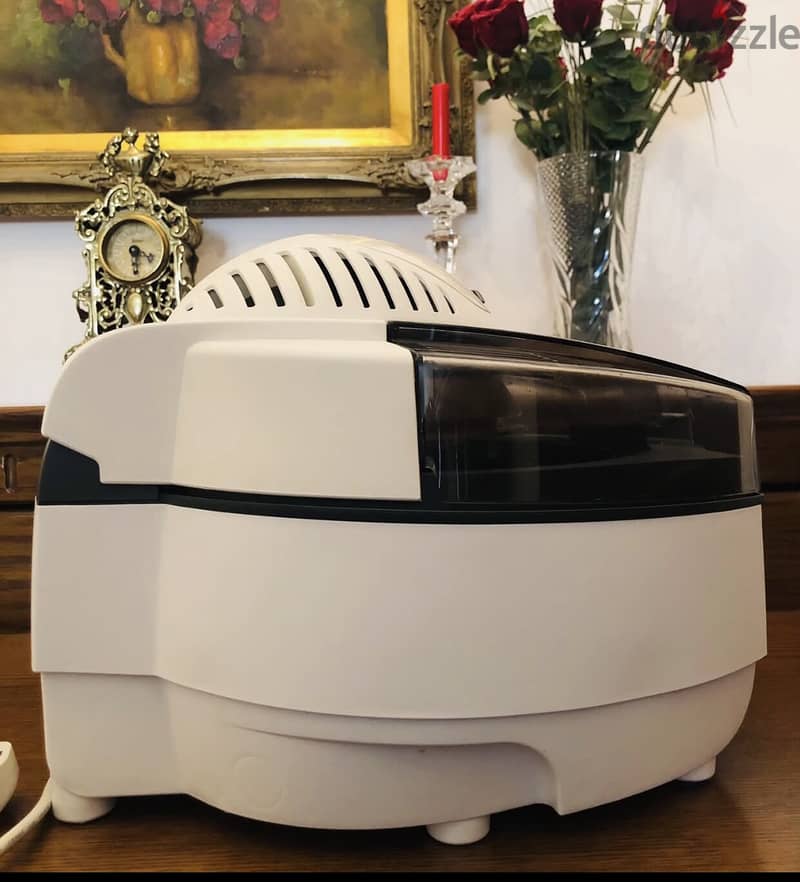 ‏Imported DeLonghi MultiFry Air Fryer with Surround Heating System 2