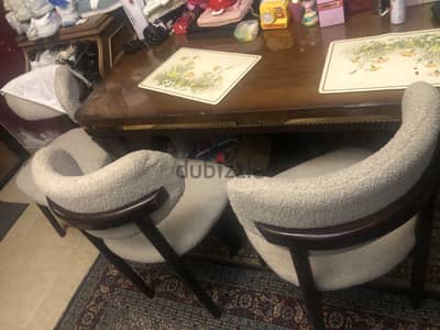 ترابيزه سفره ب ٦ كراسي خشب استعمال 3شهور