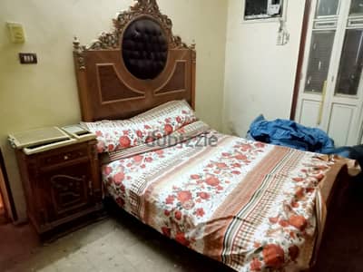 غرفة نوم للبيع  ب 25000شبرا مصر محطة سانت تريزا للتواصل 01201417391