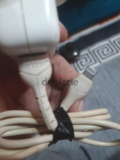 شاحن ايفون ابيل