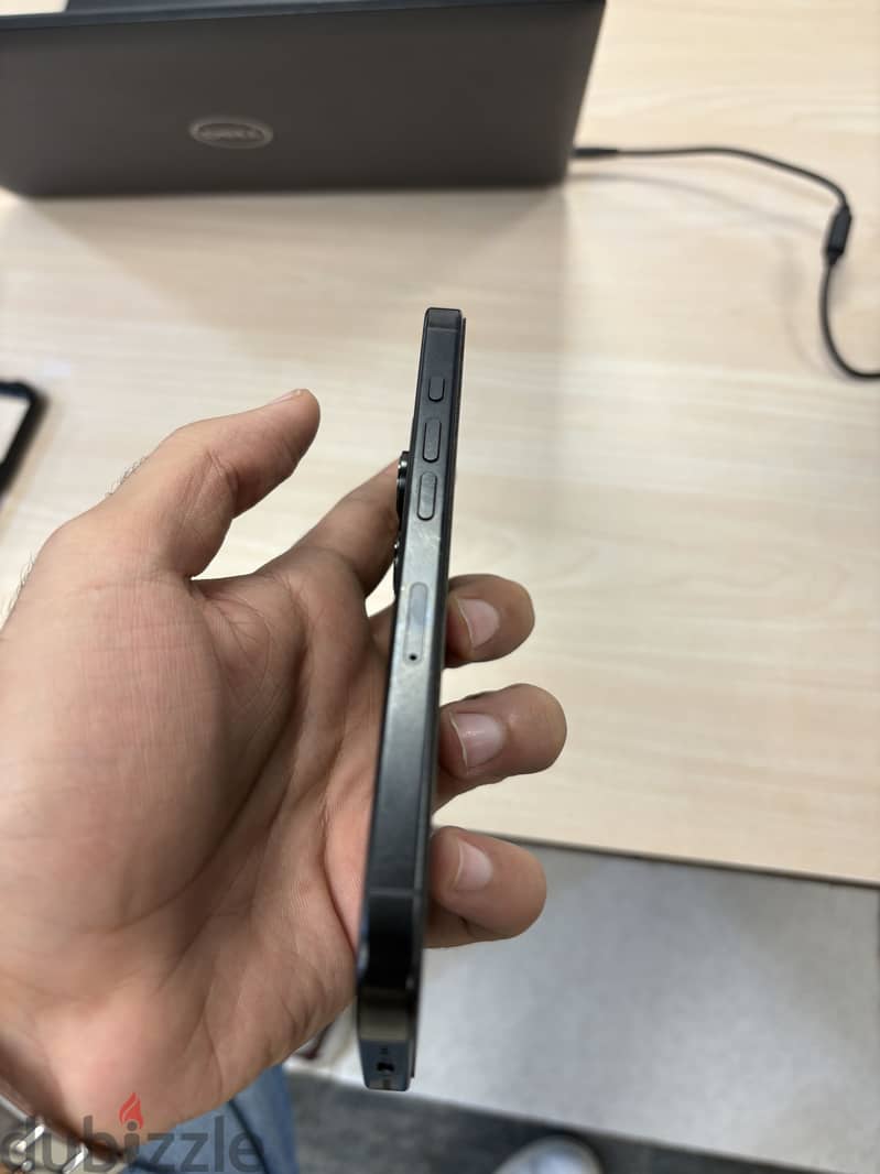 Apple - iPhone 16 Pro 4