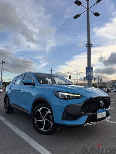 MG HS 2025 TROPHY LIVERPOOL EDITION