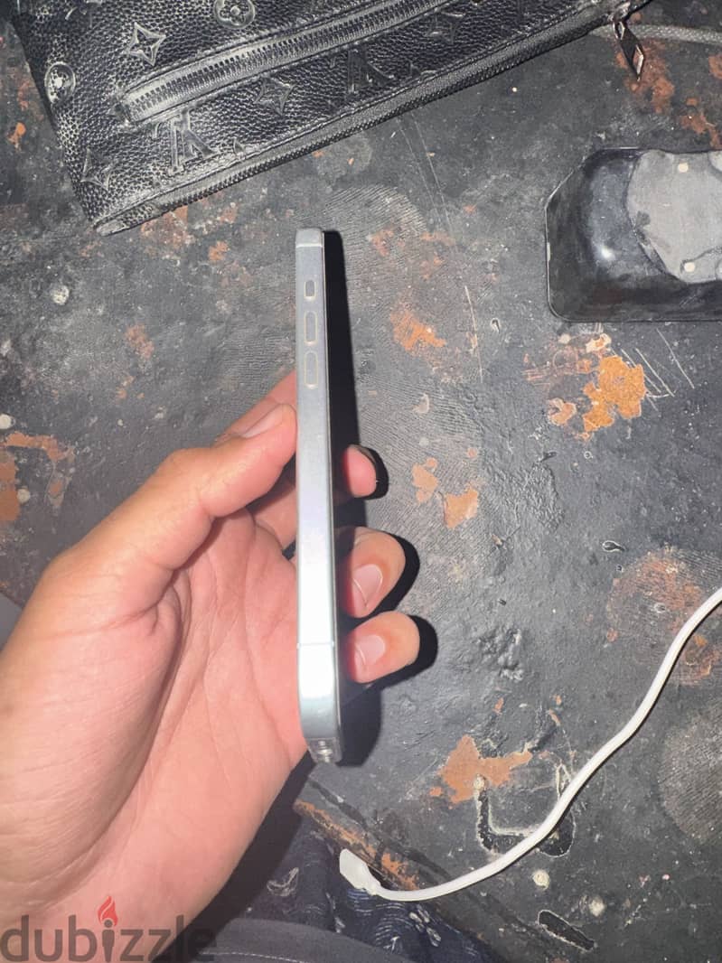 Apple - iPhone 17 7