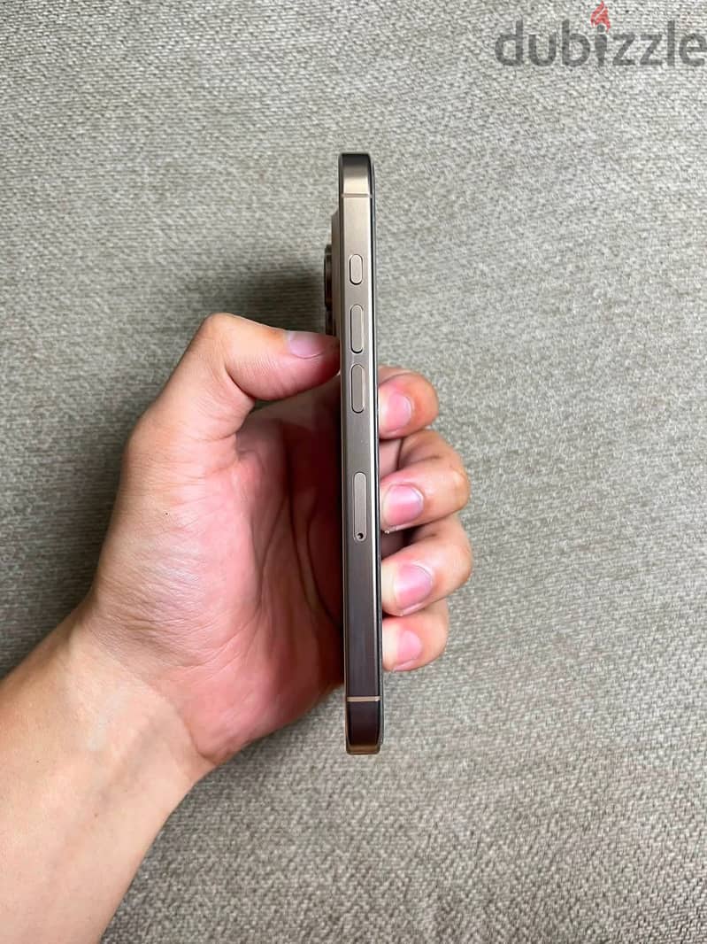 Apple - iPhone 16 Pro 1