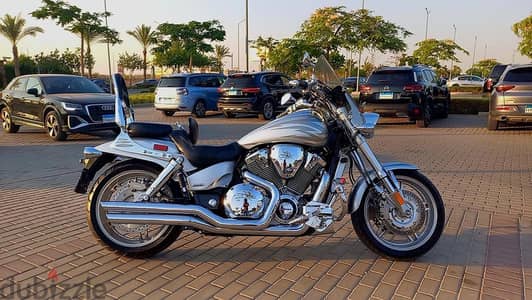Honda VTX1800 Type F1