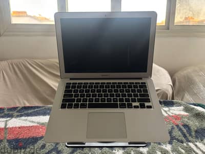 Apple MacBook Air 13" (2017)