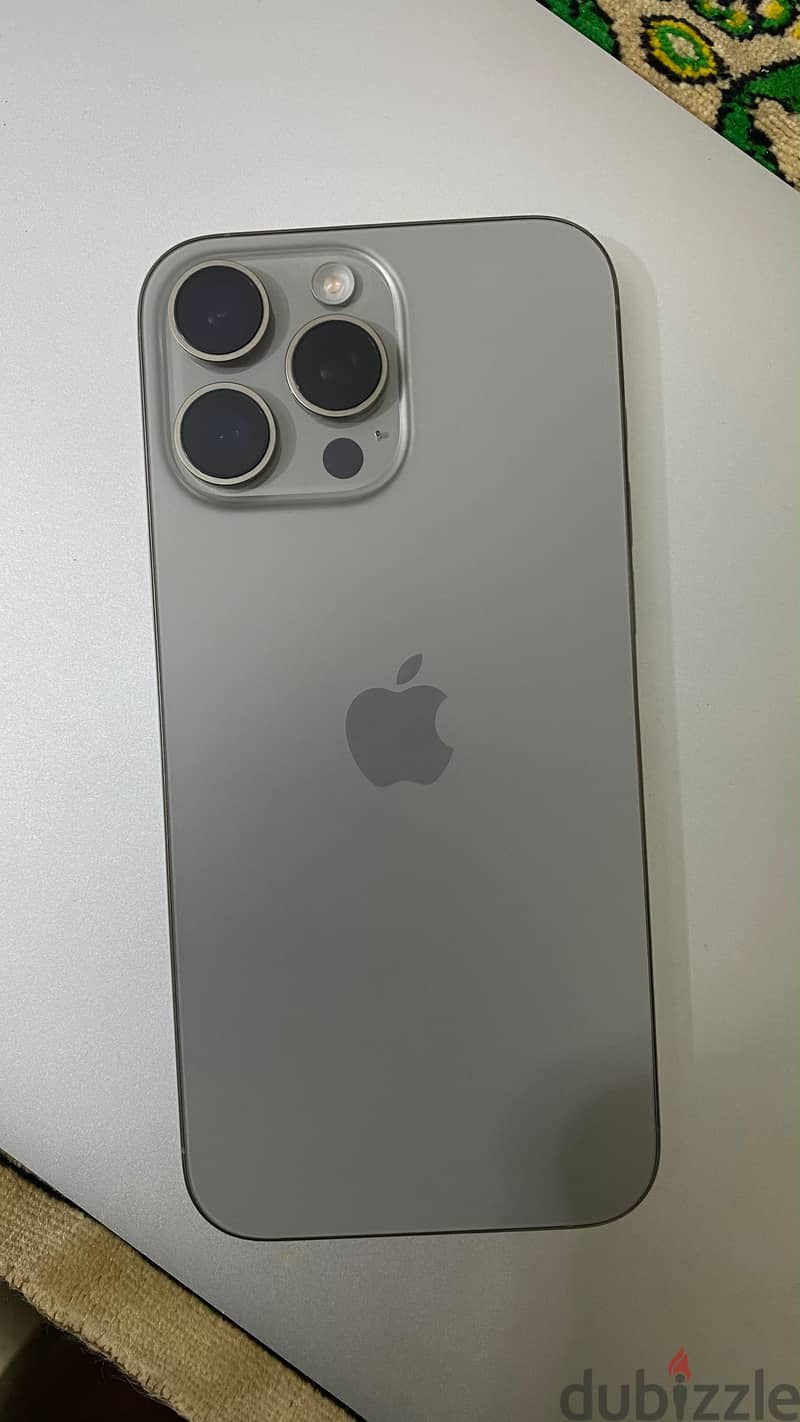 Apple - iPhone 16 Pro Max 1