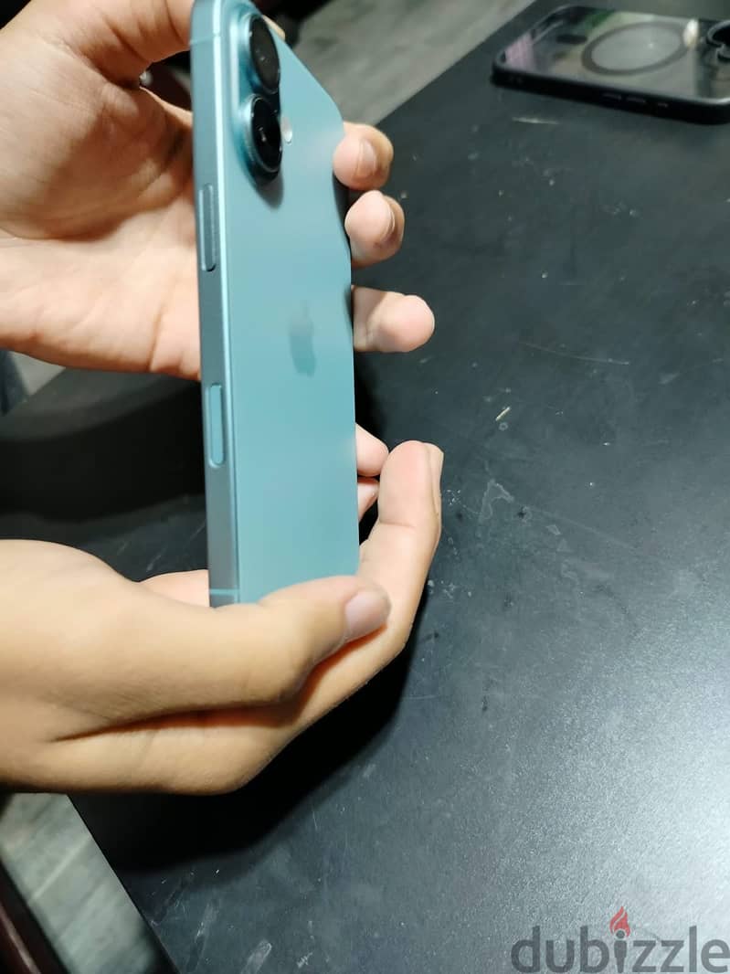 Apple - iPhone 16 2