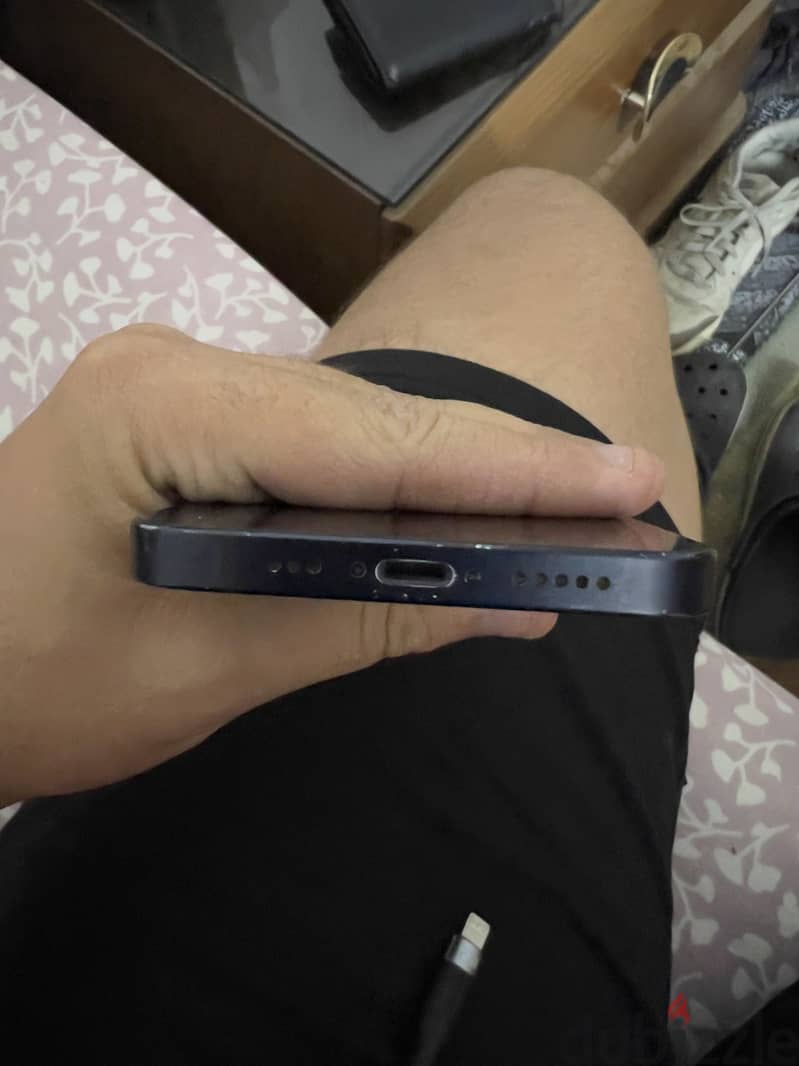 Apple - iPhone 12 7