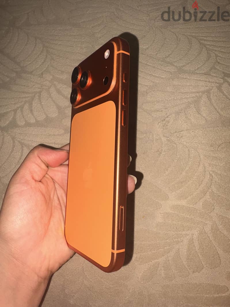 Apple - iPhone 17 Pro Max 2