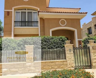 Last corner villa in the compound 266 meters in installments (1,685,000) advance in Golden Square in the New Cairo next to the American University, a compound for villas only with a landscape view Ivoire east