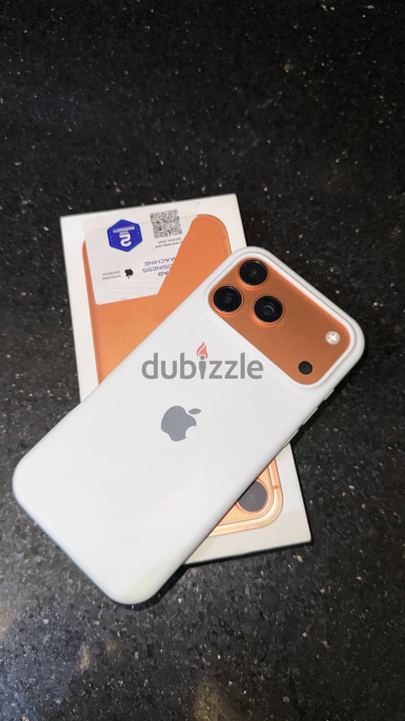 Apple - iPhone 17 Pro Max 1
