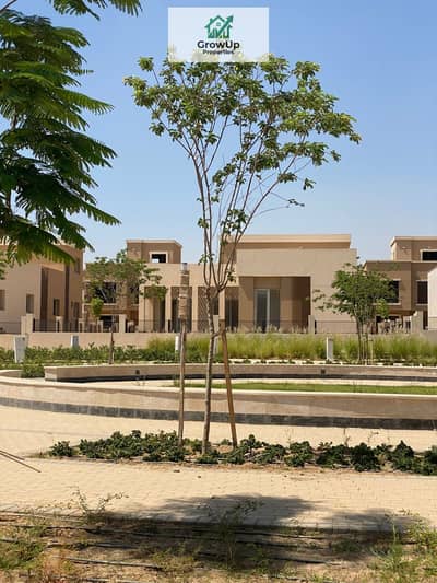 ready to deliver now villa great deal good price, resale, 3 floors in Taj City compound part payment and part installment, ready for vi