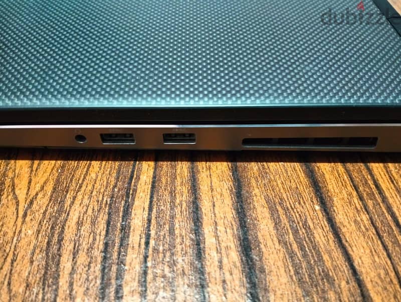 Dell precision 7730 1