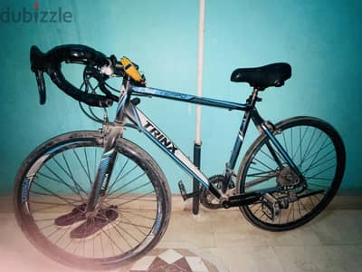 عجلة trinx tempo 1.4 مفهاش أي عيوب